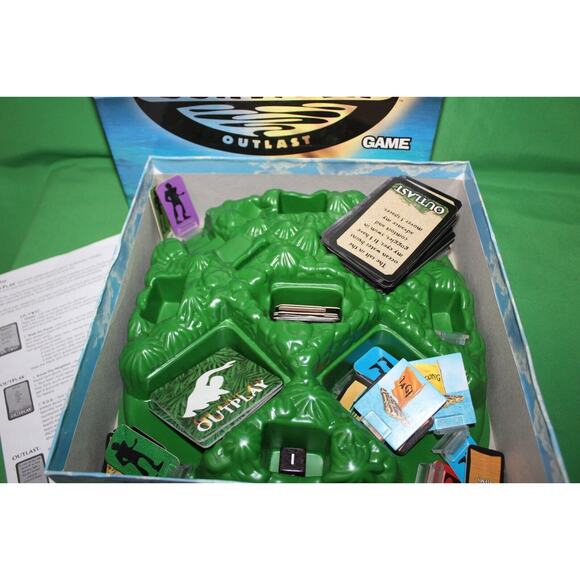 Mattel Survivor CBS Board Game - Picture 5 of 6